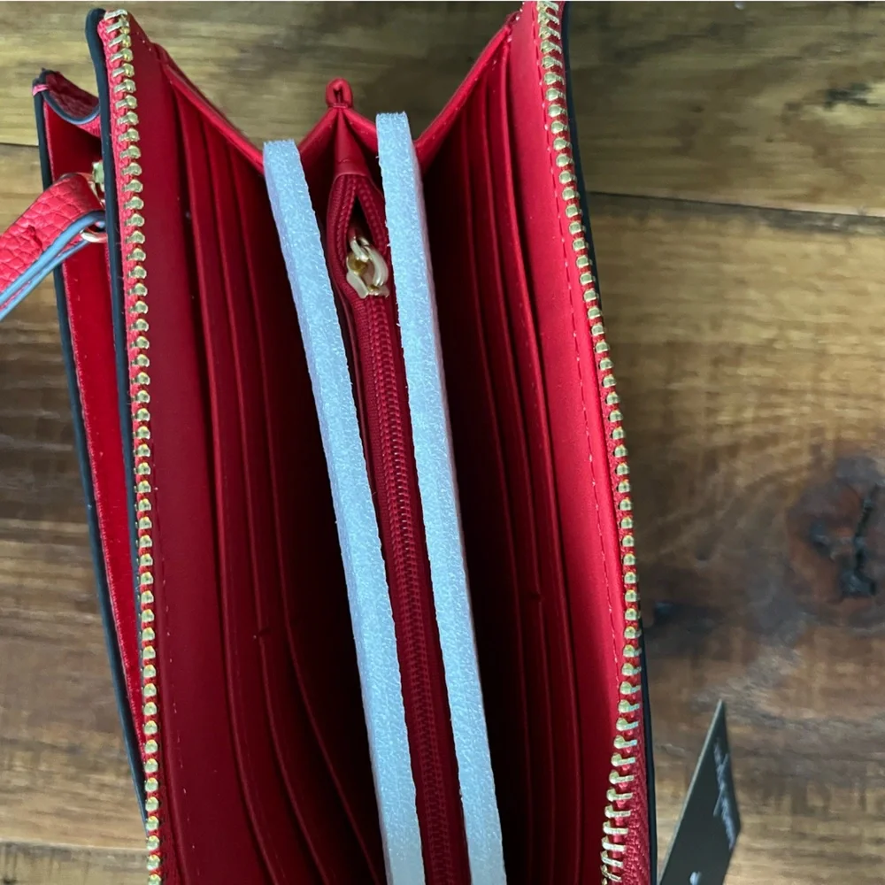 NWT Nanette Lepore Liana Wallet Wristlet Organizer Red - Picture 6 of 10